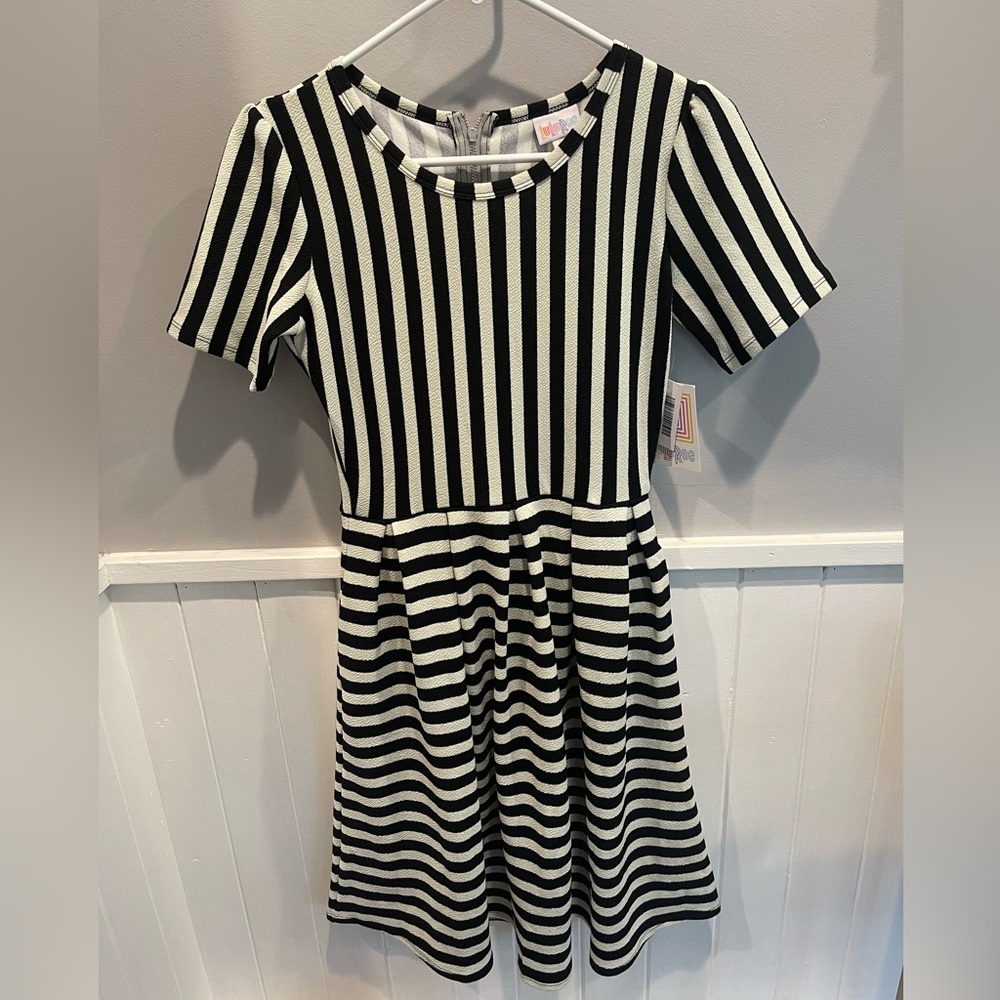 NWT LuLaRoe Amelia